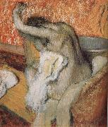 Edgar Degas, The lady wiping body after bath